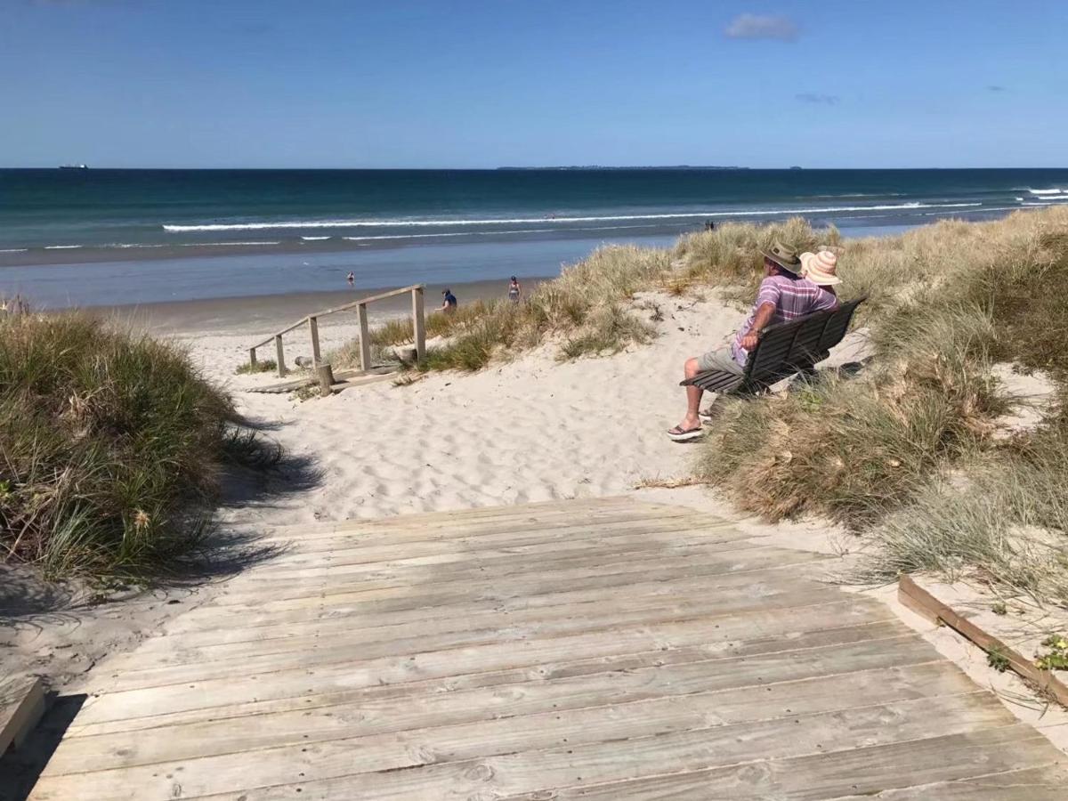 Holiday House Mount Maunganui Esterno foto